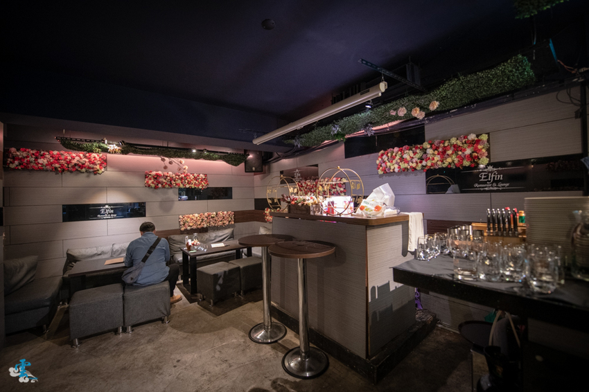 台北東區餐酒館》Elfin Restaurant & Lounge - 精靈魔幻調酒 好友小酌相聚 情人甜蜜浪漫時光 - 時空幻境 凌雲江海清