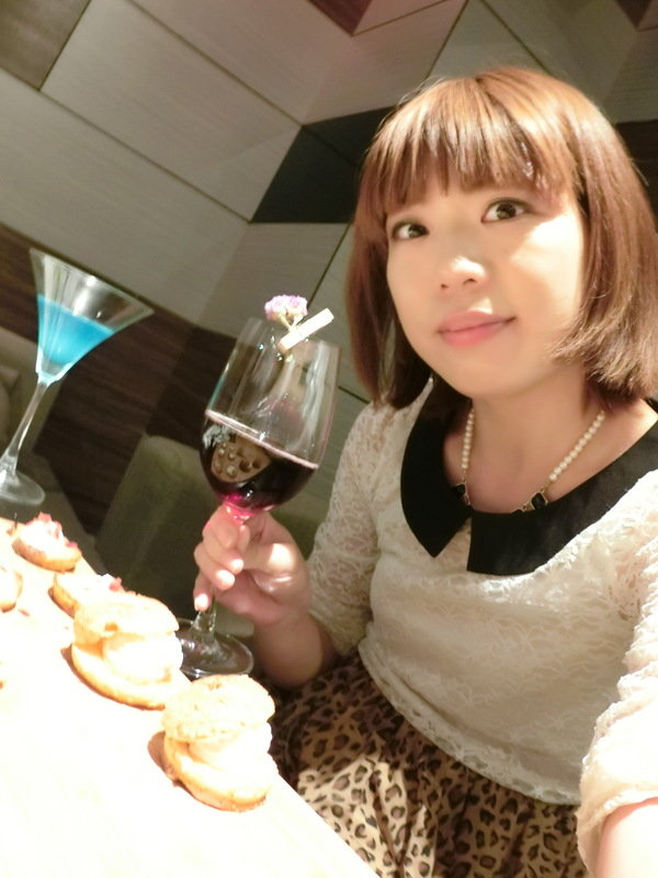 Elfin Restaurant & Lounge：【東區Lounge Bar推薦】Elfin Restaurant & Lounge~美酒、美食有著精靈魔法的氛圍~絕對要帶麻吉好友來放鬆紓壓的好地方喔!