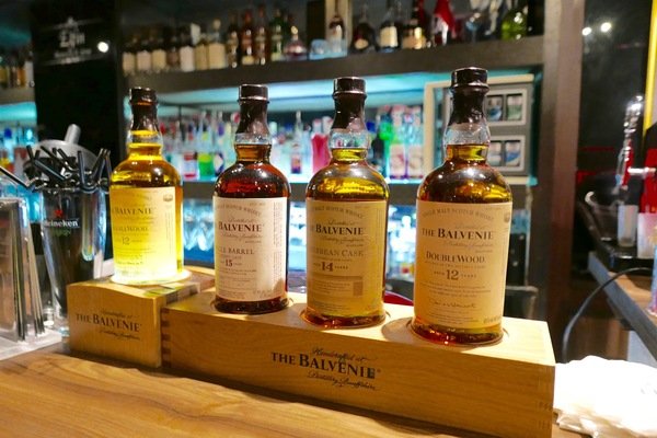 Elfin Restaurant & Lounge：【東區Lounge Bar推薦】Elfin Restaurant & Lounge~美酒、美食有著精靈魔法的氛圍~絕對要帶麻吉好友來放鬆紓壓的好地方喔!