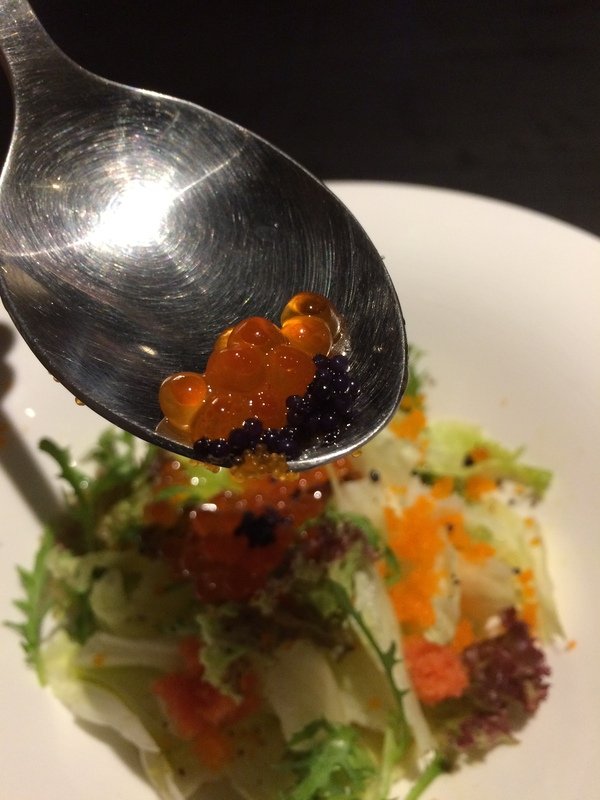 Elfin Restaurant & Lounge:【東區Lounge Bar推薦】Elfin Restaurant & Lounge~美酒、美食都在這~還有零距離魔術秀等你來欣賞!是三五好友放鬆聚會的好所在喔~