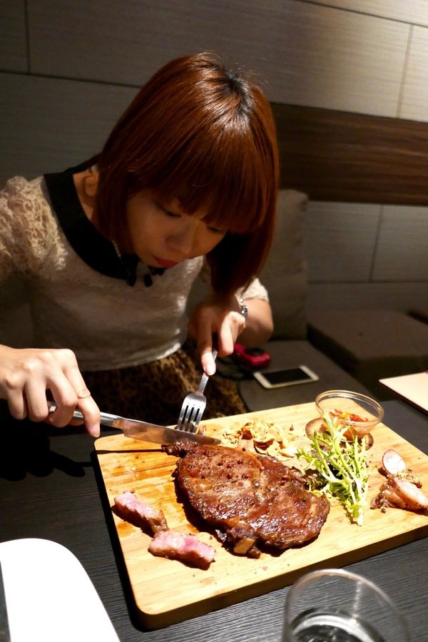 Elfin Restaurant & Lounge：【東區Lounge Bar推薦】Elfin Restaurant & Lounge~美酒、美食有著精靈魔法的氛圍~絕對要帶麻吉好友來放鬆紓壓的好地方喔!