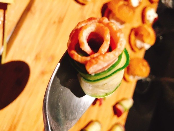 Elfin Restaurant & Lounge：【東區Lounge Bar推薦】Elfin Restaurant & Lounge~美酒、美食有著精靈魔法的氛圍~絕對要帶麻吉好友來放鬆紓壓的好地方喔!