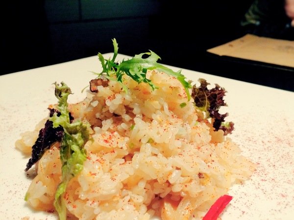 Elfin Restaurant & Lounge:【東區Lounge Bar推薦】Elfin Restaurant & Lounge~美酒、美食都在這~還有零距離魔術秀等你來欣賞!是三五好友放鬆聚會的好所在喔~