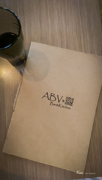 M33915.jpg M33915.jpg