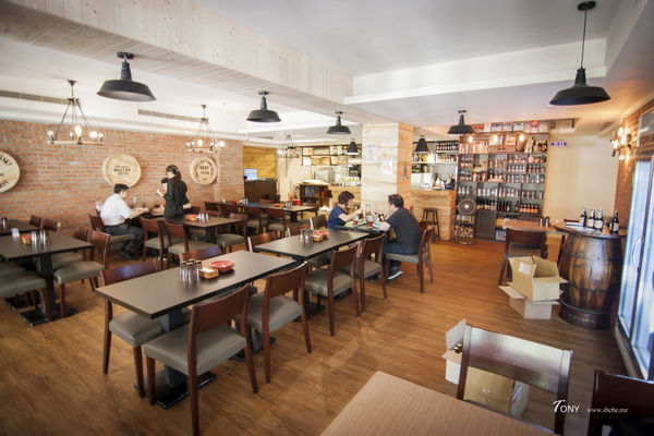 IMG_1725.jpg IMG_1725.jpg