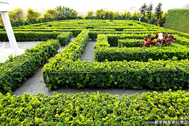 『彰化景點』探索迷宮歐式莊園★迷宮花園南法莊園IG臉書打卡熱點/彰化私房景觀餐廳/大沙坑大草坪落羽松婚紗拍攝親子景點