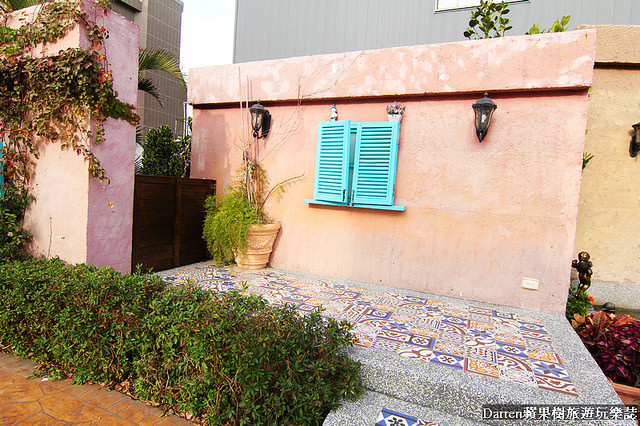 『彰化景點』探索迷宮歐式莊園★迷宮花園南法莊園IG臉書打卡熱點/彰化私房景觀餐廳/大沙坑大草坪落羽松婚紗拍攝親子景點