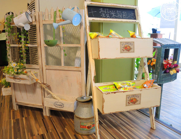 初鹿小站二店：呷飽祙【新北板橋･初鹿小站二店】純鮮乳做的吐司