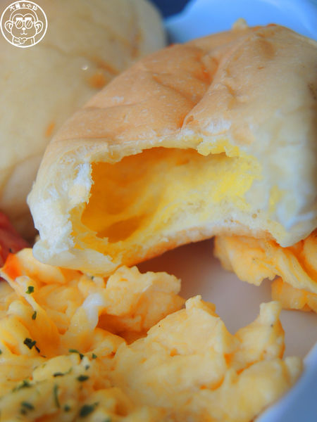 初鹿小站二店：呷飽祙【新北板橋･初鹿小站二店】純鮮乳做的吐司