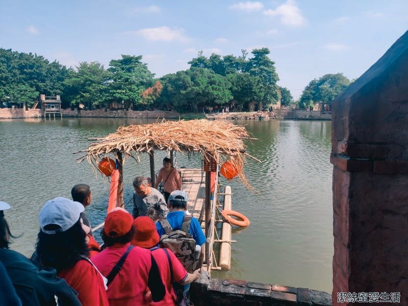老塘湖藝術村 等待上船中