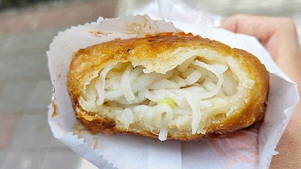 ▲捷運古亭站美食：溫州街蘿蔔絲餅達人，菜單也有蛋餅、蔥油餅、豆沙餅、蘿蔔絲餅等 /布咕布咕 提供、WalkerLand窩客島整理