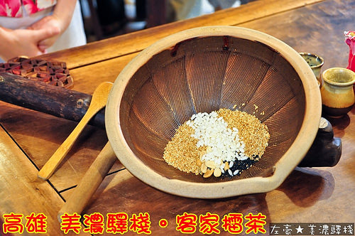 1379523023-3005130025