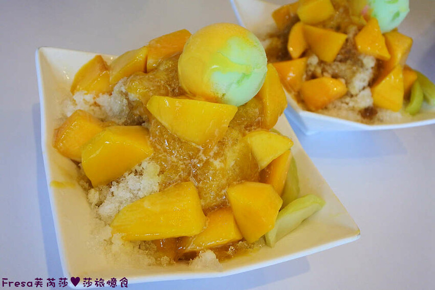 台南冰品【熱情小子芒果冰】玉井老街農會超舒適冰店.滿滿芒果疊成小山.細緻雪綿冰芒果香│千層蛋糕│玉井美食 - Fresa芙芮莎♥莎旅憶食