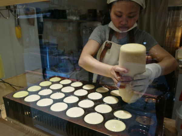 【永和美食】源本屋日式車輪餅專賣店-萌狗店長熊熊坐檯中｜新菜單