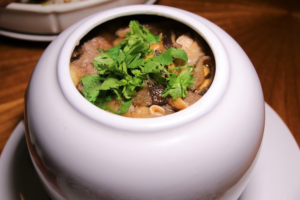 68食堂:【新北市新店食記】新店安坑68食堂~商業午餐,創意料理,中式熱炒,外繪桌菜要提早預約