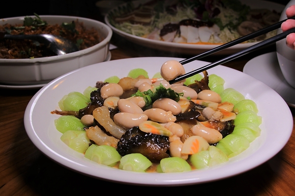 68食堂:【新北市新店食記】新店安坑68食堂~商業午餐,創意料理,中式熱炒,外繪桌菜要提早預約