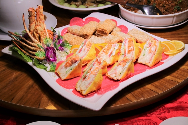 68食堂:【新北市新店食記】新店安坑68食堂~商業午餐,創意料理,中式熱炒,外繪桌菜要提早預約