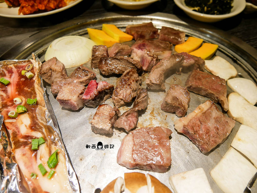 中山區韓式料理》三兄弟韓式料理●一秒到韓國~來行天宮吃道地韓式料理吧! 三兄弟烤肉超澎湃小菜還可無限續 - 軟西，遊記