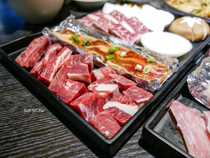 中山區韓式料理》三兄弟韓式料理●一秒到韓國~來行天宮吃道地韓式料理吧! 三兄弟烤肉超澎湃小菜還可無限續 - 軟西，遊記