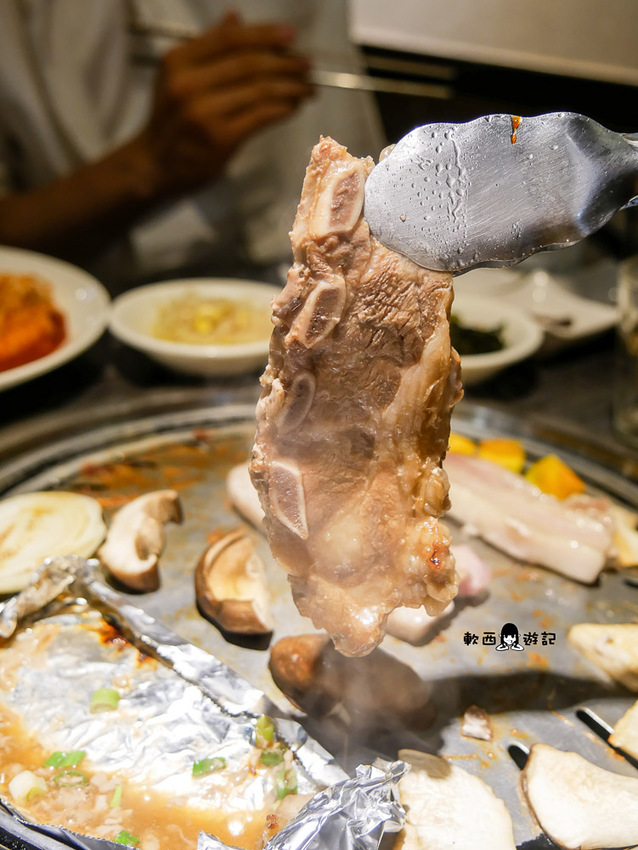 中山區韓式料理》三兄弟韓式料理●一秒到韓國~來行天宮吃道地韓式料理吧! 三兄弟烤肉超澎湃小菜還可無限續 - 軟西，遊記