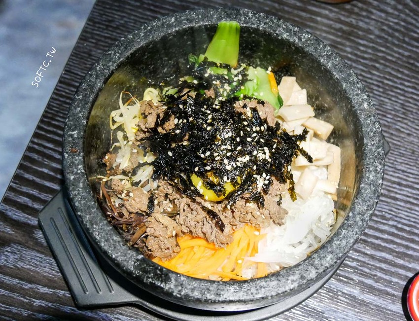 中山區韓式料理》三兄弟韓式料理●一秒到韓國~來行天宮吃道地韓式料理吧! 三兄弟烤肉超澎湃小菜還可無限續 - 軟西，遊記