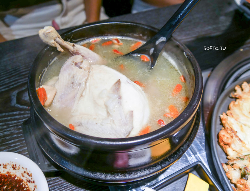 中山區韓式料理》三兄弟韓式料理●一秒到韓國~來行天宮吃道地韓式料理吧! 三兄弟烤肉超澎湃小菜還可無限續 - 軟西，遊記