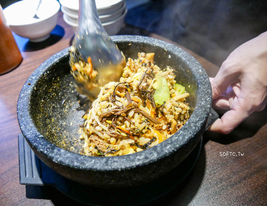 中山區韓式料理》三兄弟韓式料理●一秒到韓國~來行天宮吃道地韓式料理吧! 三兄弟烤肉超澎湃小菜還可無限續 - 軟西，遊記