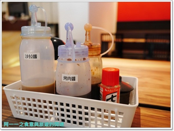 食屋重次郎：捷運中山站 食屋重次郎 雪花咖哩烏龍麵/巨無霸咖哩飯～東京當紅神奇幕斯烏龍麵等你來試試