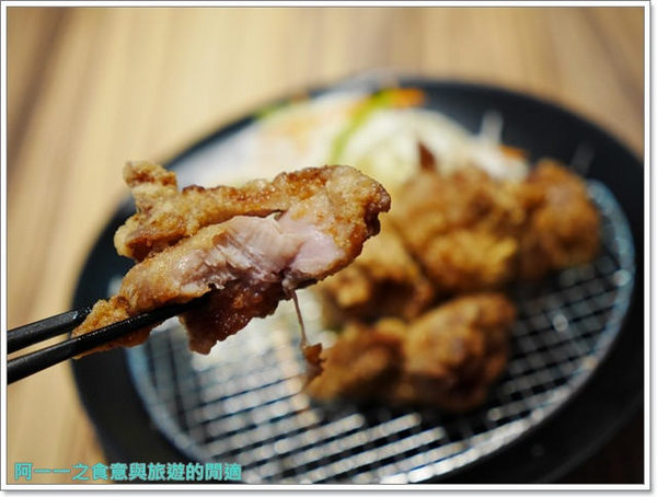 食屋重次郎：捷運中山站 食屋重次郎 雪花咖哩烏龍麵/巨無霸咖哩飯～東京當紅神奇幕斯烏龍麵等你來試試