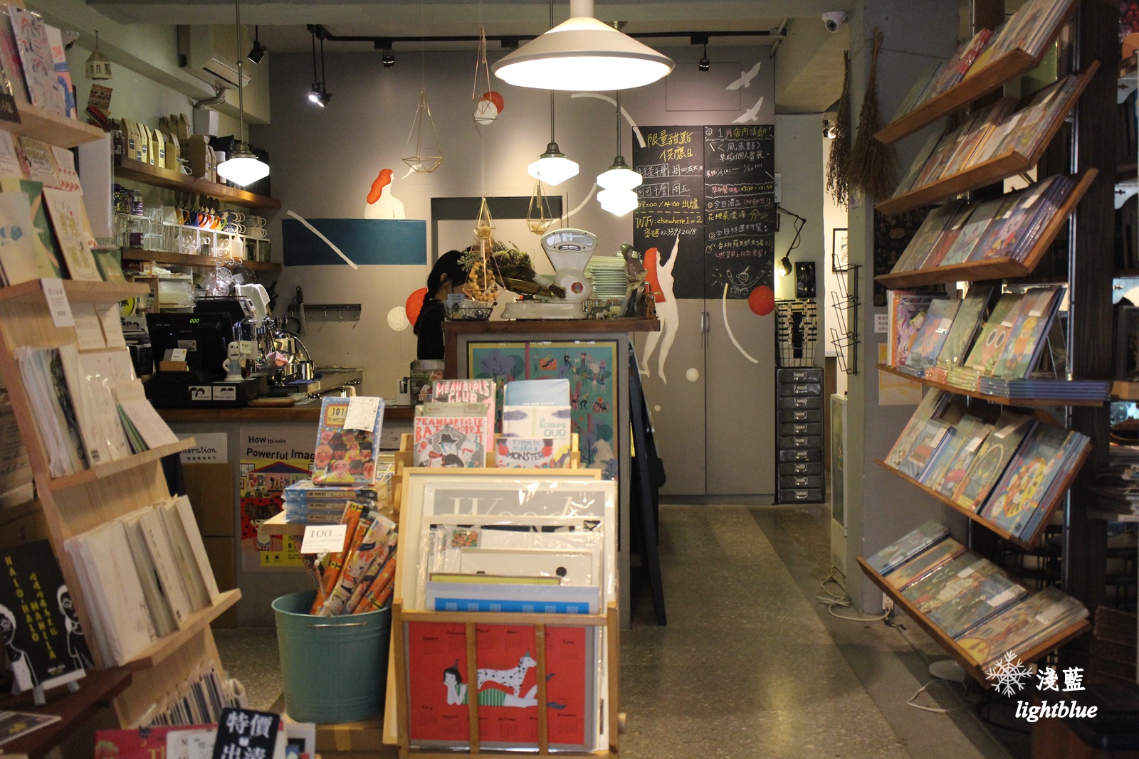 [ 中正紀念堂站美食 ] 淺藍 × 生活在他方 elsewhere cafe～草莓、抹茶千層，還有主廚特製無菜單早午餐