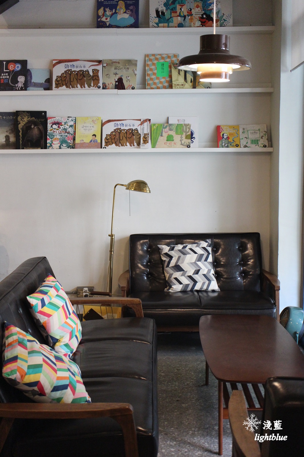 [ 中正紀念堂站美食 ] 淺藍 × 生活在他方 elsewhere cafe～草莓、抹茶千層，還有主廚特製無菜單早午餐