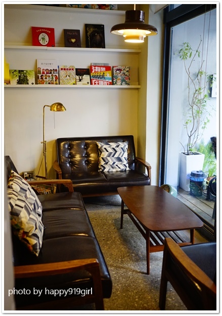 [台北]鄰近中正紀念堂。大人的繪本咖啡店。不提供訂位服務★生活在他方elsewhere cafe