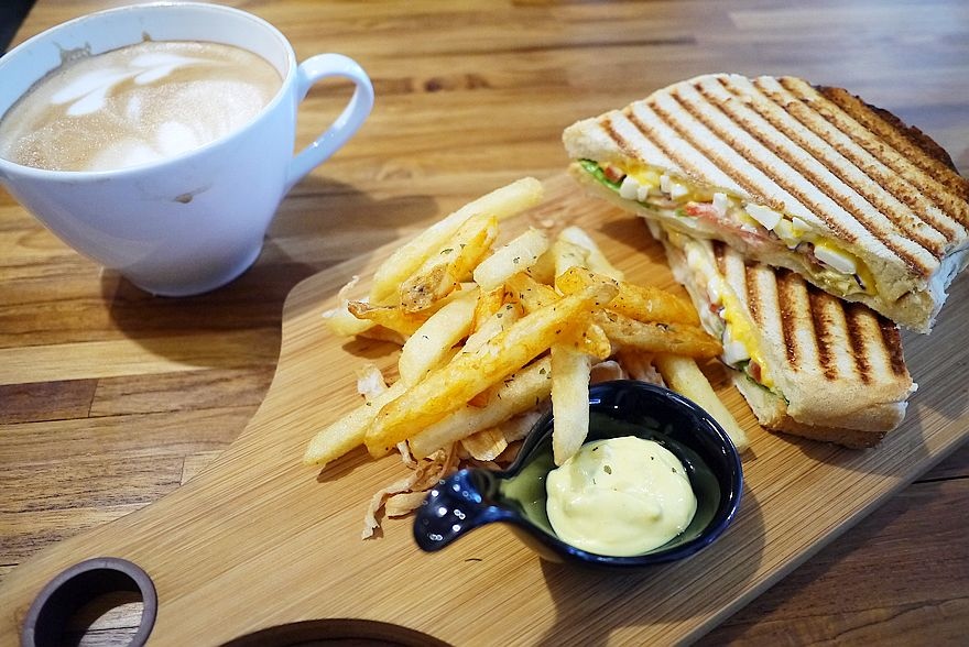 P2040822.jpg P2040822.jpg