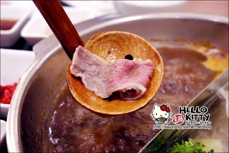 【台北】HELLO KITTY shabu-shabu ~ KT迷必訪!! 無嘴貓也推出火鍋啦!!