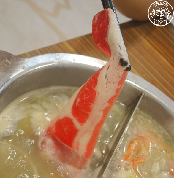 Hello Kitty Shabu Shabu:呷飽祙【台北大安・Hello Kitty Shabu-Shabu】全球首間Hello Kitty火鍋店 Hello Kitty Shabu Shabu:呷飽祙【台北大安・Hello Kitty Shabu-Shabu】全球首間Hello Kitty火鍋店