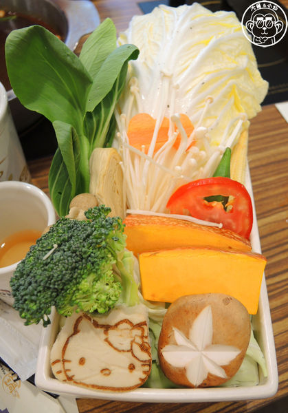 Hello Kitty Shabu Shabu:呷飽祙【台北大安・Hello Kitty Shabu-Shabu】全球首間Hello Kitty火鍋店 Hello Kitty Shabu Shabu:呷飽祙【台北大安・Hello Kitty Shabu-Shabu】全球首間Hello Kitty火鍋店