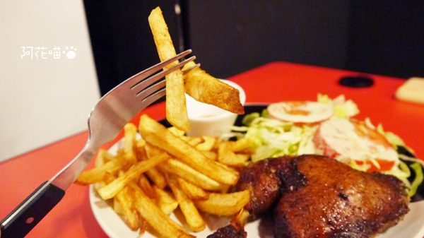 POLLERIA：【中正紀念堂牯嶺街│祕魯式】古柯茶？會不會上癮阿XDDD？ 全台第一家正宗祕魯餐廳『POLLERIA』(附菜單)