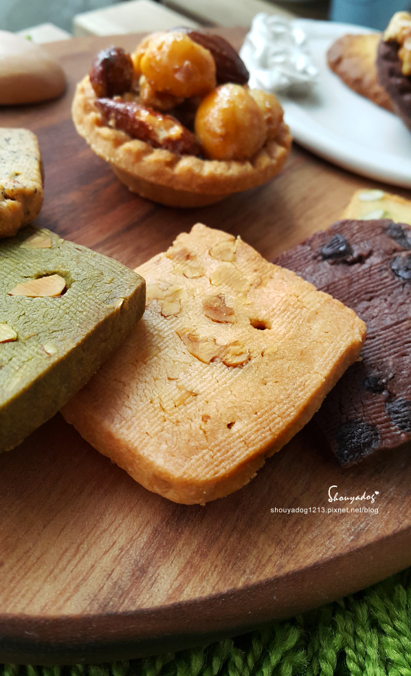 一點甜豆塔喜餅：【西點餅乾】一點甜 典藏禮盒 經典口味一次滿足