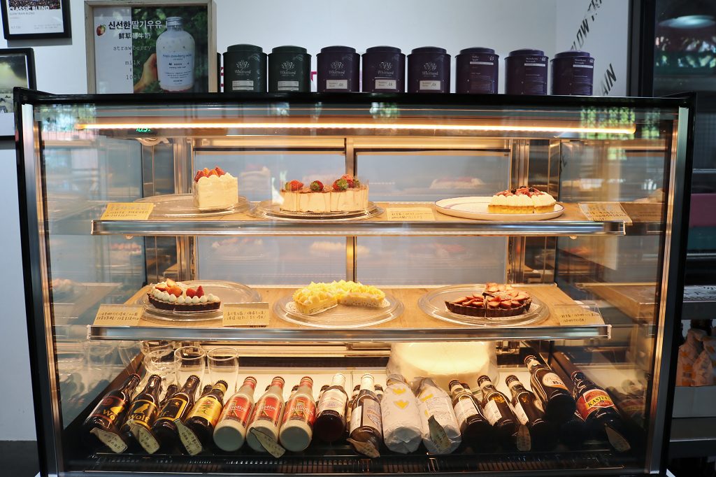 宜蘭｜Café slow train 小火車咖啡館 幸福草莓季 草莓牛奶．草莓甜點 - 奇奇一起玩樂趣