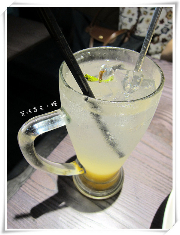 瓦法奇朵Waffogato(敦南店):【台北大安】W. 瓦法奇朵餐飲(東區敦南店)