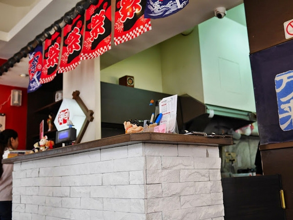 御守拉麵：【食記】台中Yu Shou 御守拉麵@南屯捷運MRT溝仔墘 : 台式風味拉麵, 鹹味為主, 豚骨味清淡, 麵條算可以接受