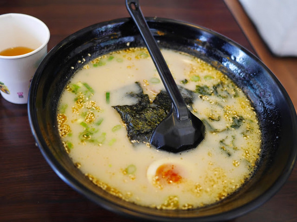 御守拉麵：【食記】台中Yu Shou 御守拉麵@南屯捷運MRT溝仔墘 : 台式風味拉麵, 鹹味為主, 豚骨味清淡, 麵條算可以接受