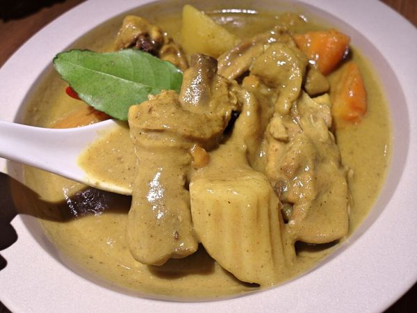 饗泰多 Siam More 泰式風格餐廳(桃園店):❤️美食❤️【桃園。市區】饗泰多 Siam More 泰式風格餐廳(桃園店) / 超厚月亮蝦餅/香料紙包魚/4人遊泰套餐/愛評體驗團