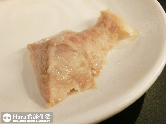 【廠商合作】宮綺308 昆布の鍋 | 公館美食 牛三寶拼盤 肉份量多 大蛤蠣·蝦 食材新鮮肥厚 免收服務費的精緻火鍋