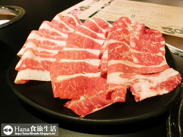 【廠商合作】宮綺308 昆布の鍋 | 公館美食 牛三寶拼盤 肉份量多 大蛤蠣·蝦 食材新鮮肥厚 免收服務費的精緻火鍋