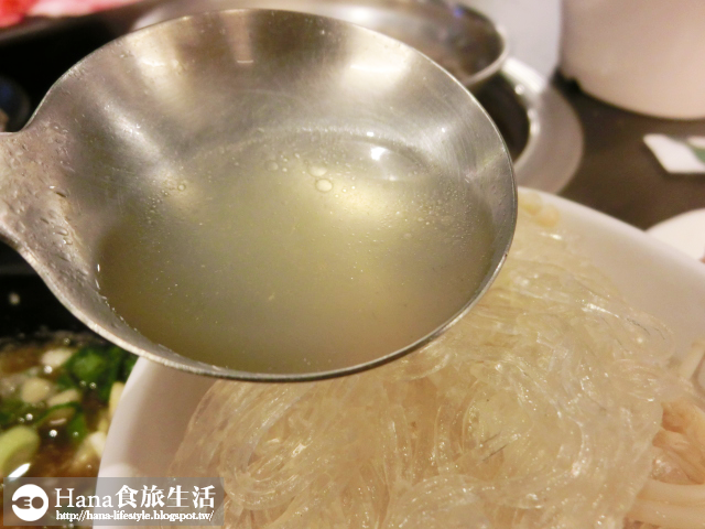 【廠商合作】宮綺308 昆布の鍋 | 公館美食 牛三寶拼盤 肉份量多 大蛤蠣·蝦 食材新鮮肥厚 免收服務費的精緻火鍋