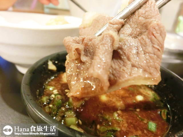 【廠商合作】宮綺308 昆布の鍋 | 公館美食 牛三寶拼盤 肉份量多 大蛤蠣·蝦 食材新鮮肥厚 免收服務費的精緻火鍋