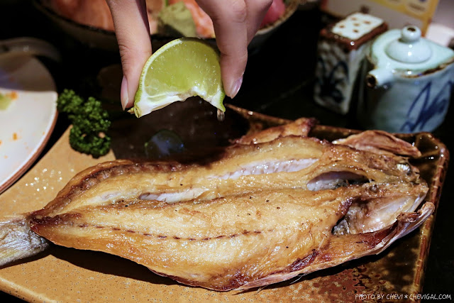 台中北屯│那一間日式串燒居酒屋＊你沒看錯！整隻龍蝦的超級豪華版味噌湯只要100元！台中宵夜推薦來這就對了！