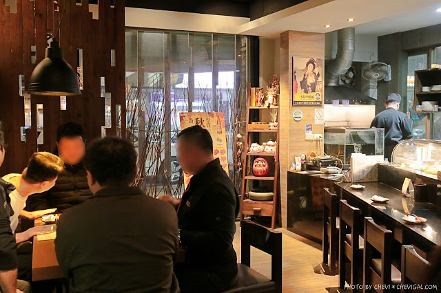 台中北屯│那一間日式串燒居酒屋＊你沒看錯！整隻龍蝦的超級豪華版味噌湯只要100元！台中宵夜推薦來這就對了！