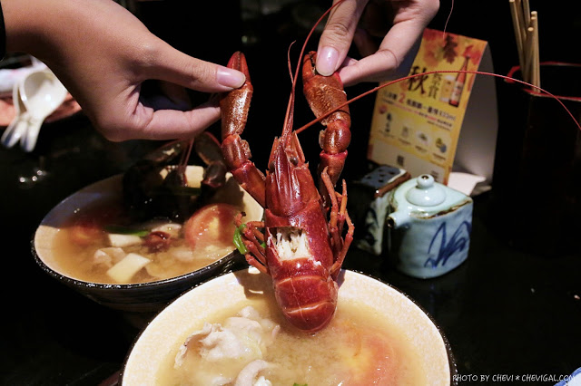 台中北屯│那一間日式串燒居酒屋＊你沒看錯！整隻龍蝦的超級豪華版味噌湯只要100元！台中宵夜推薦來這就對了！